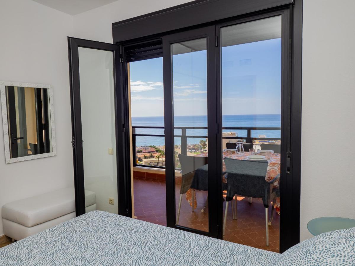 Cubo's Seaview Evy Playa Apartment